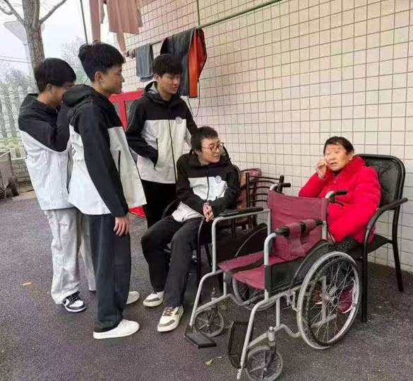 图五